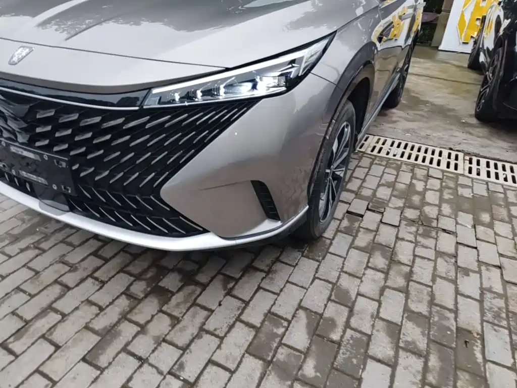 Roewe RX5 — миниатюра 24