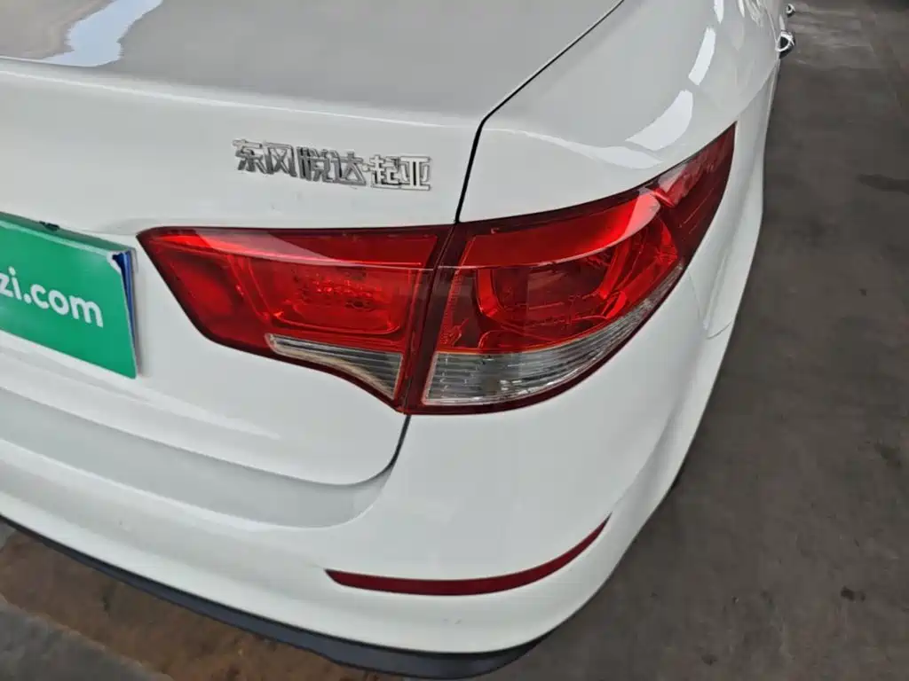 Kia K2 2015 1.4L MT GLS