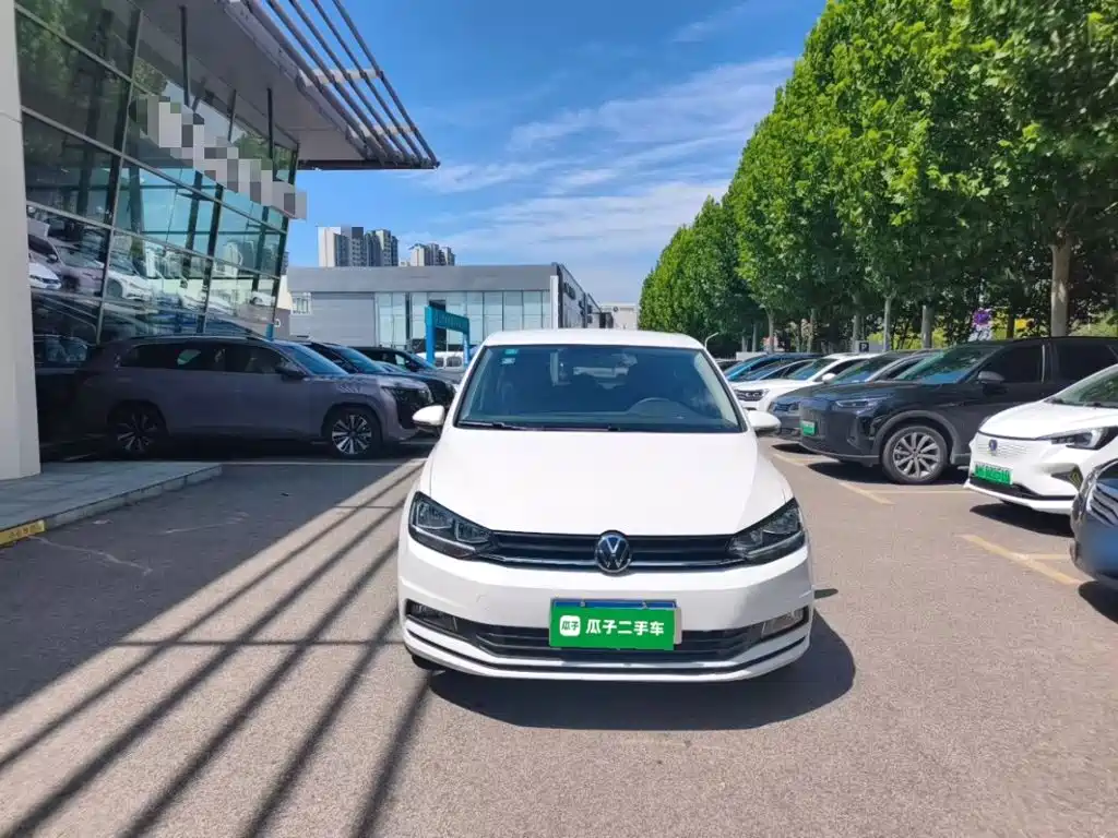 Volkswagen Touran — миниатюра 3