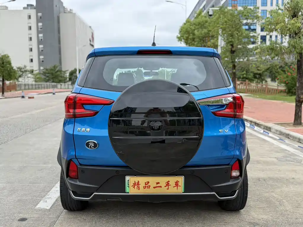 BYD Yuan EV — миниатюра 4
