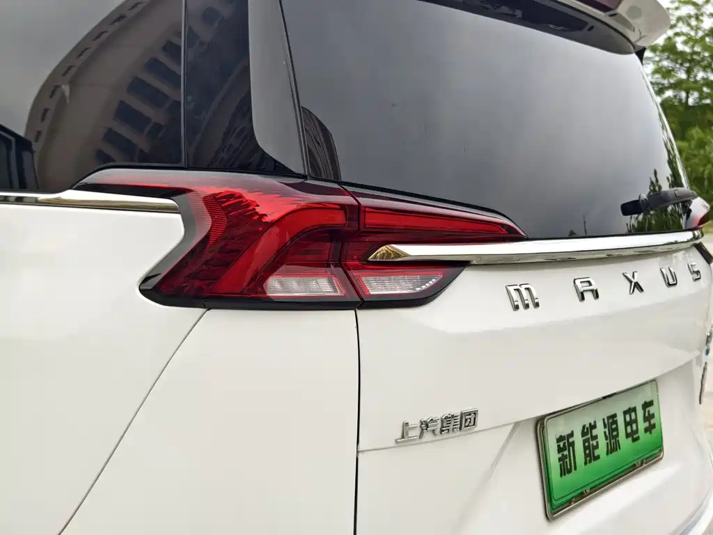 SAIC MAXUS EVERYONE 5