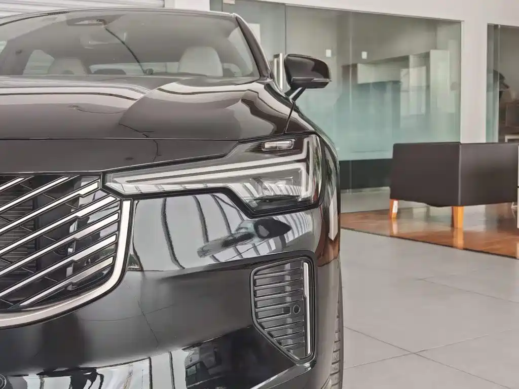 Volvo S90 PHEV — миниатюра 4