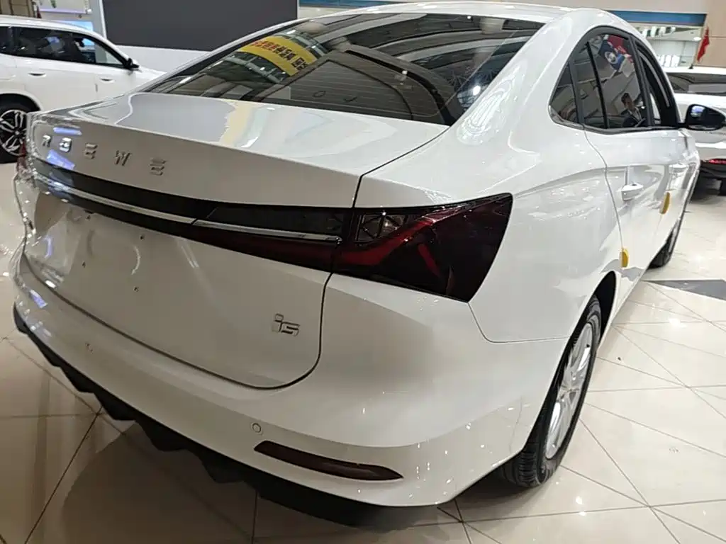 Roewe i5 — миниатюра 8