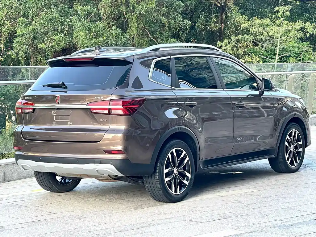 Roewe RX5 — миниатюра 4