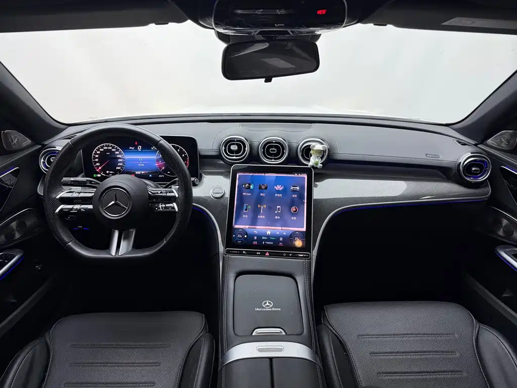 Mercedes-Benz C-Class — миниатюра 17