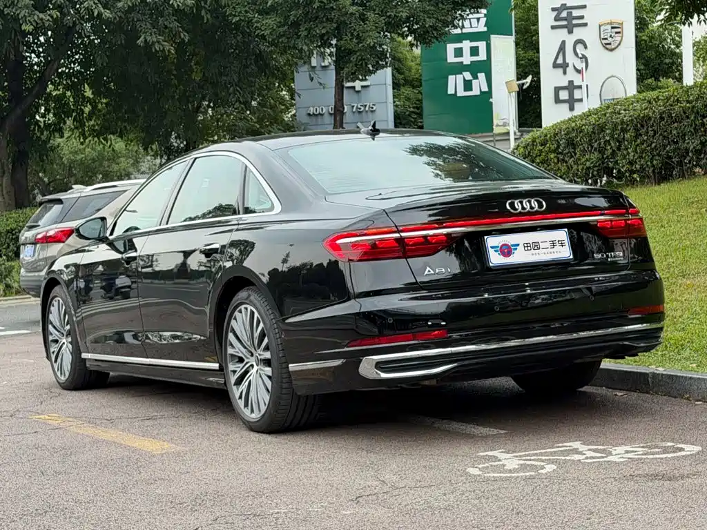 Audi A8 — миниатюра 4