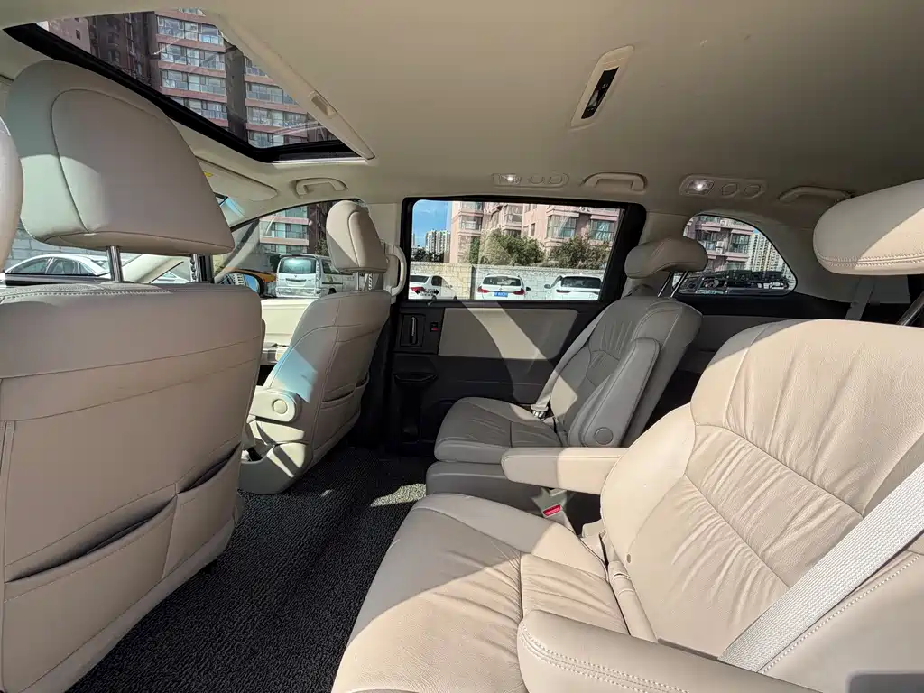 Honda Odyssey — миниатюра 8