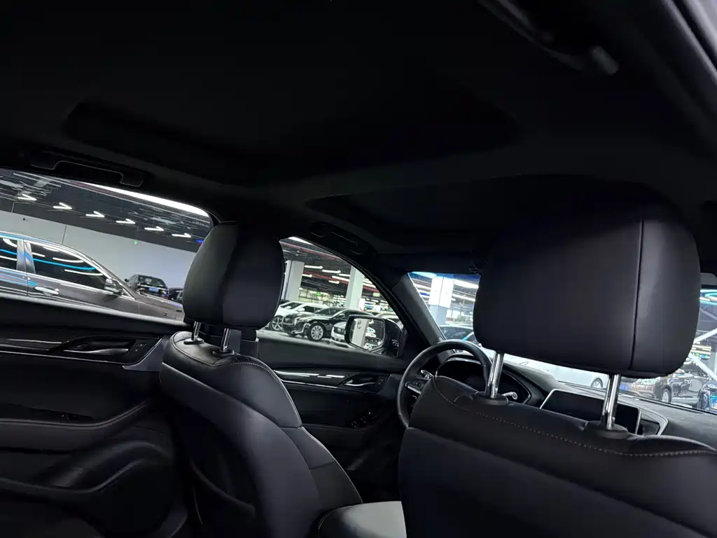 Cadillac CT5 — миниатюра 14