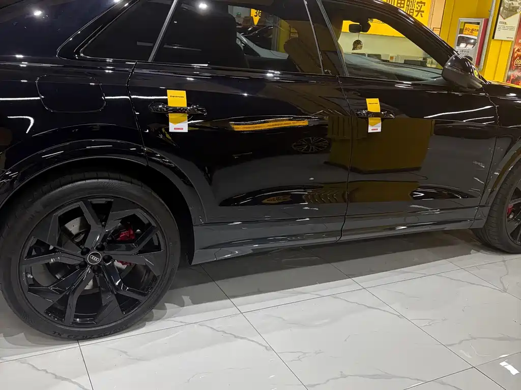 Audi RS Q8 — миниатюра 3