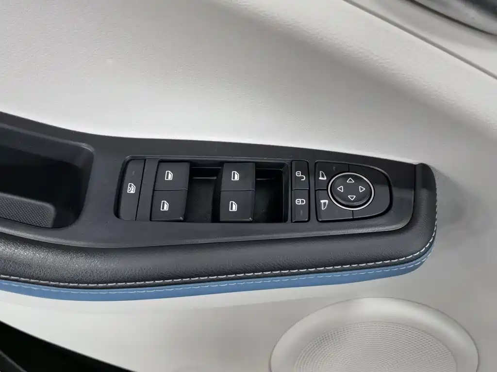 BYD Yuan Pro — миниатюра 9