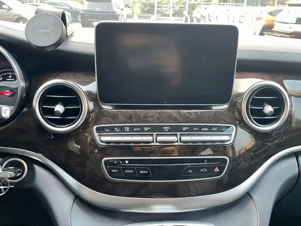 Mercedes-Benz V-Class V 2017 V 260 L Luxury Long Wheelbase
