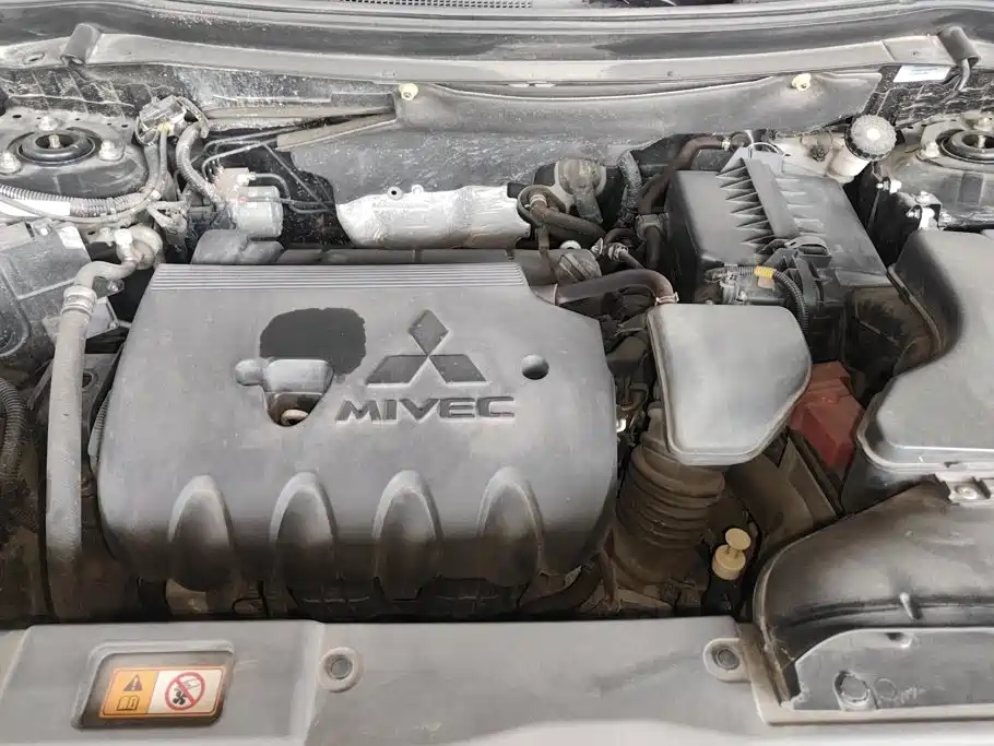 Mitsubishi Outlander — миниатюра 10