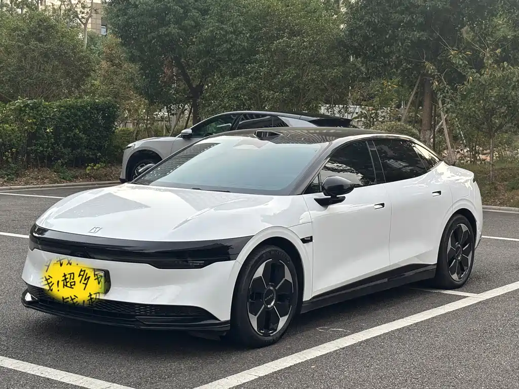Zeekr 007