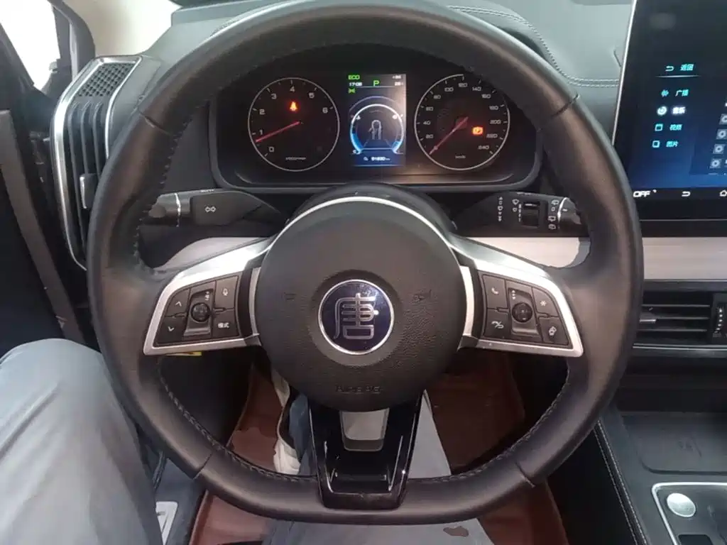 BYD Tang — миниатюра 11
