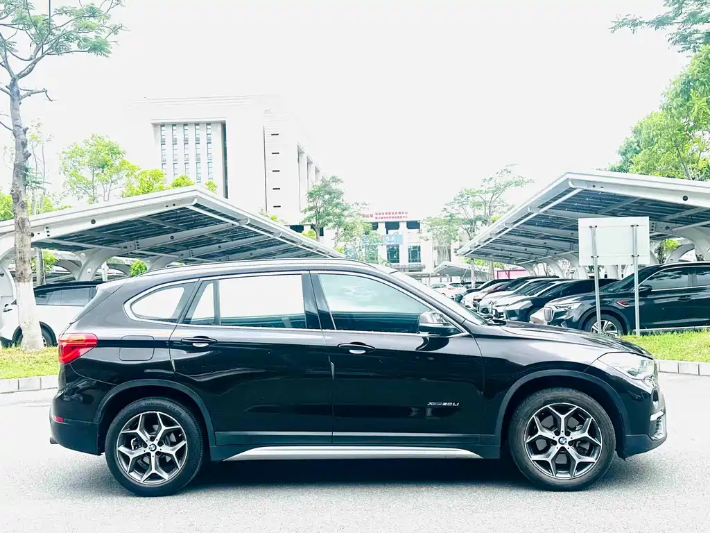 BMW X1 2018 xDrive20Li Premium