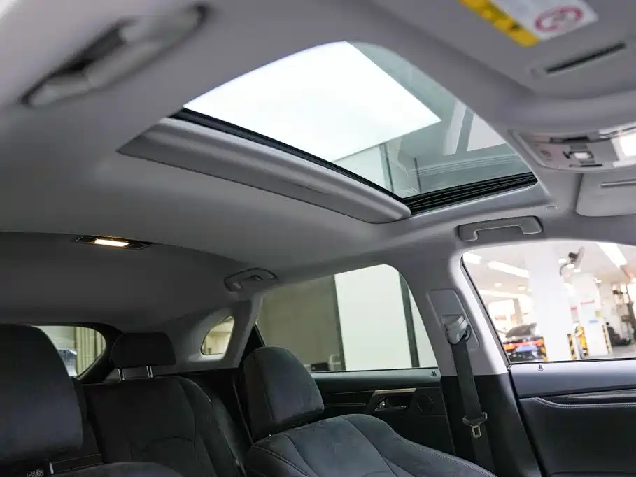 Lexus RX — миниатюра 15