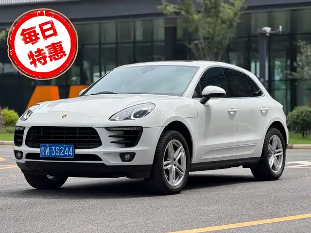2017 Porsche Macan