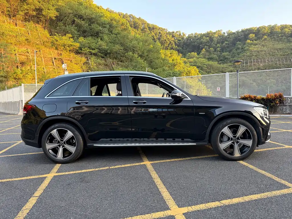 Mercedes-Benz GLC — миниатюра 4