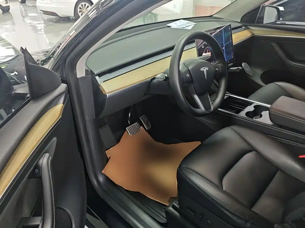 Tesla Model Y — фотографии объявления, Фото 16