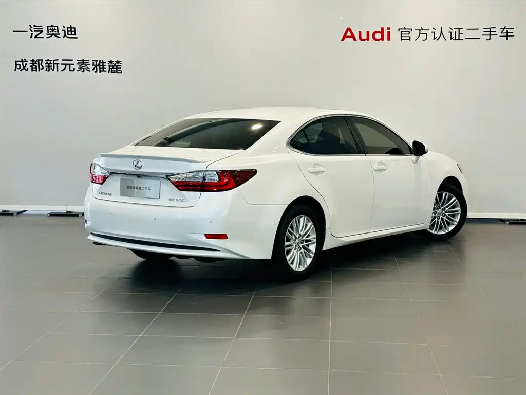 Lexus ES 2015 200 Comfort