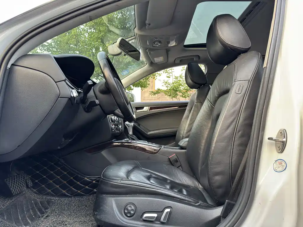 Audi A4L 2015 35 TFSI AT Comfort