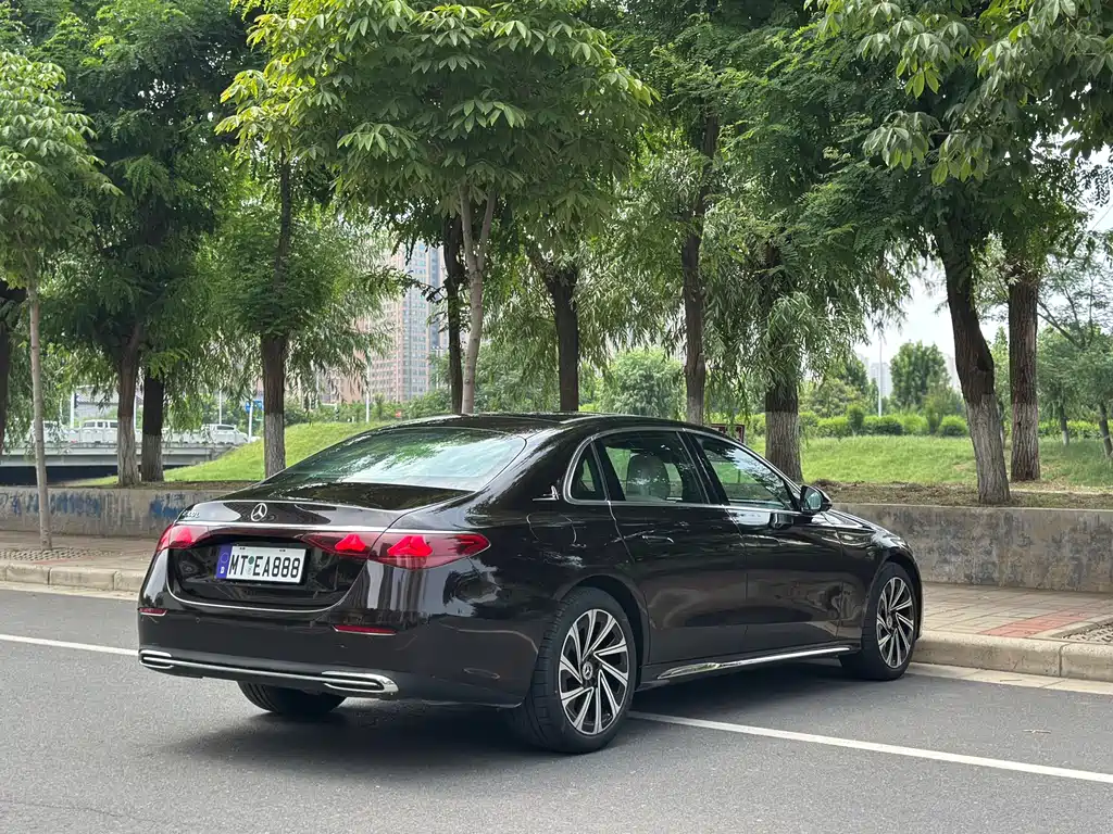 Mercedes-Benz E-Class E 2024 E 300 L Luxury