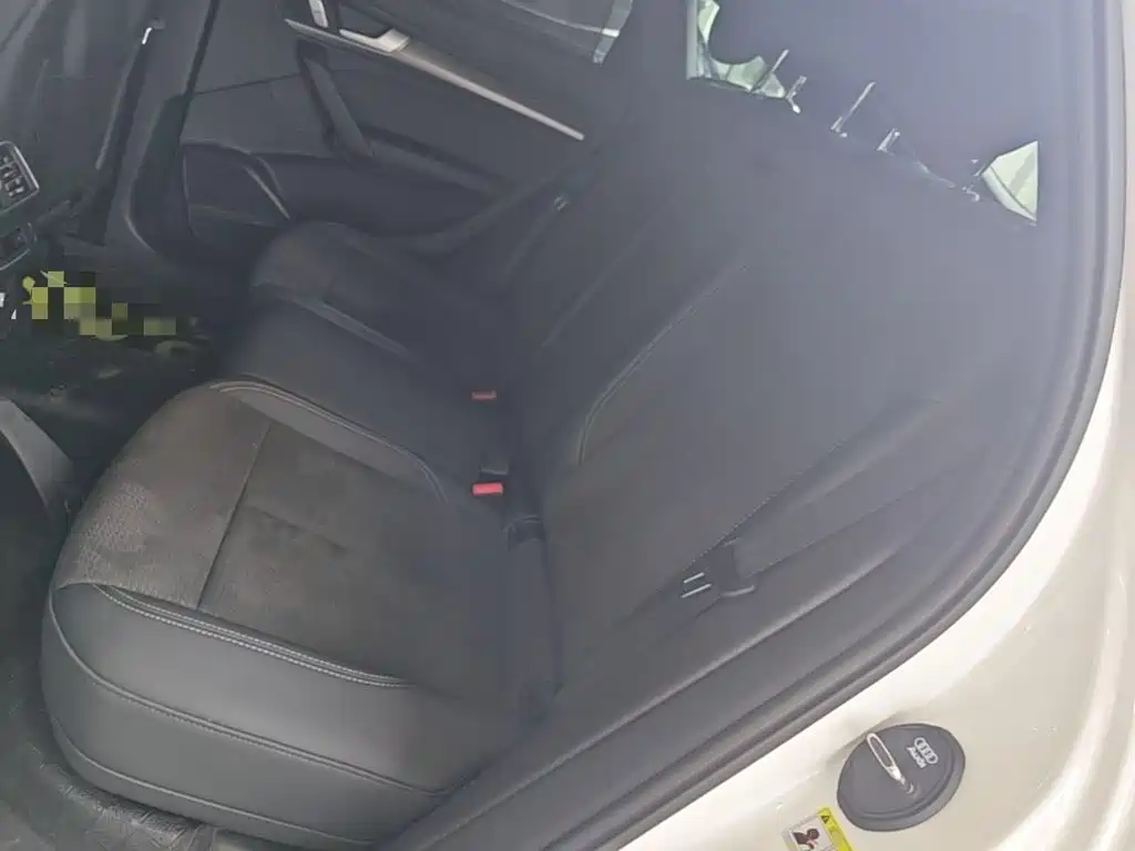 Audi Q5L Sportback — миниатюра 17
