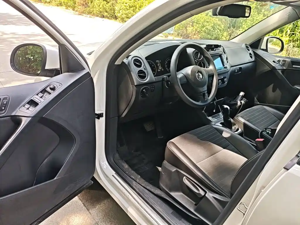 Volkswagen Tiguan — миниатюра 16