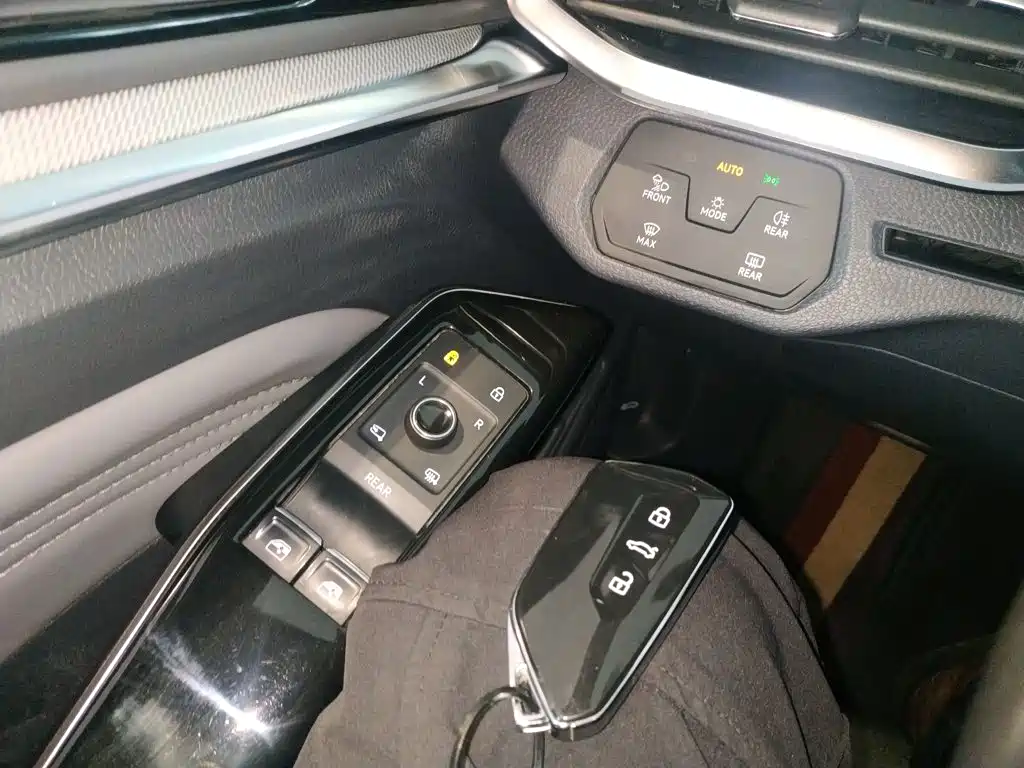 Volkswagen ID.4 Crozz — миниатюра 9