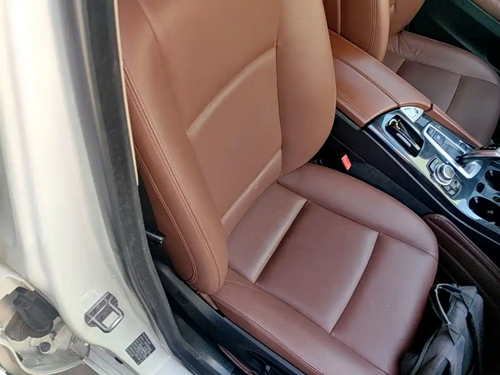 BMW 5 Series — миниатюра 25
