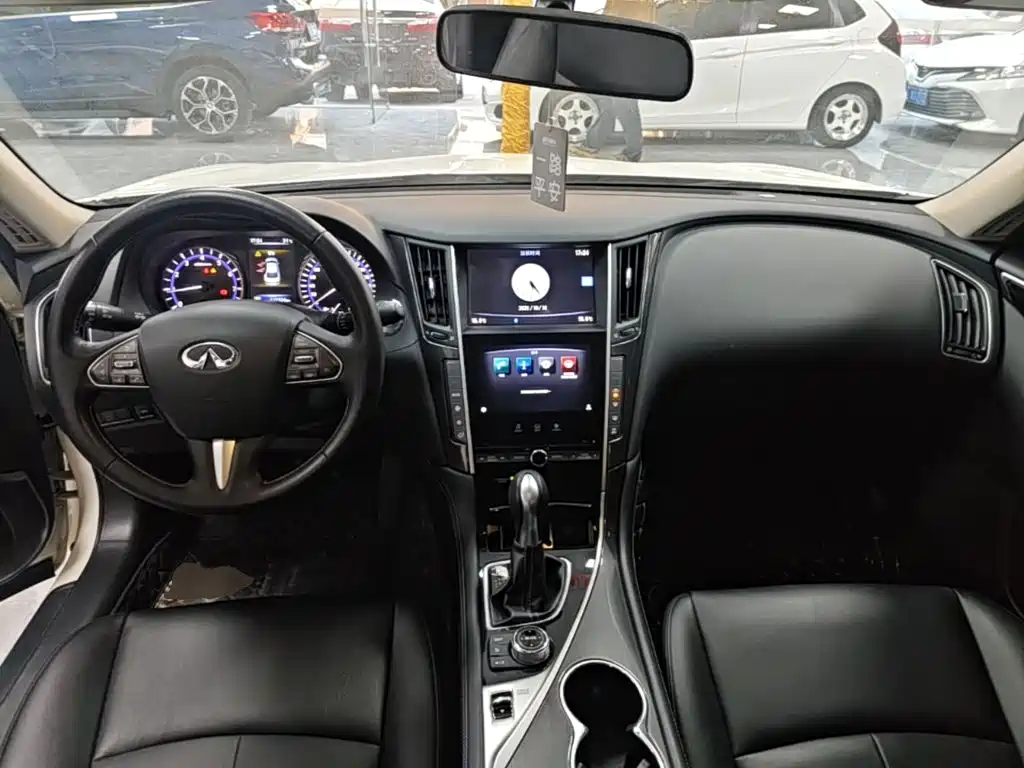 Infiniti Q50L — миниатюра 10