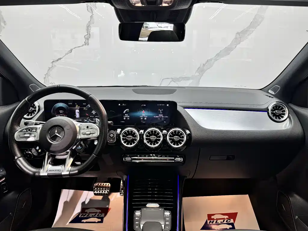 Mercedes-Benz GLA AMG — миниатюра 9