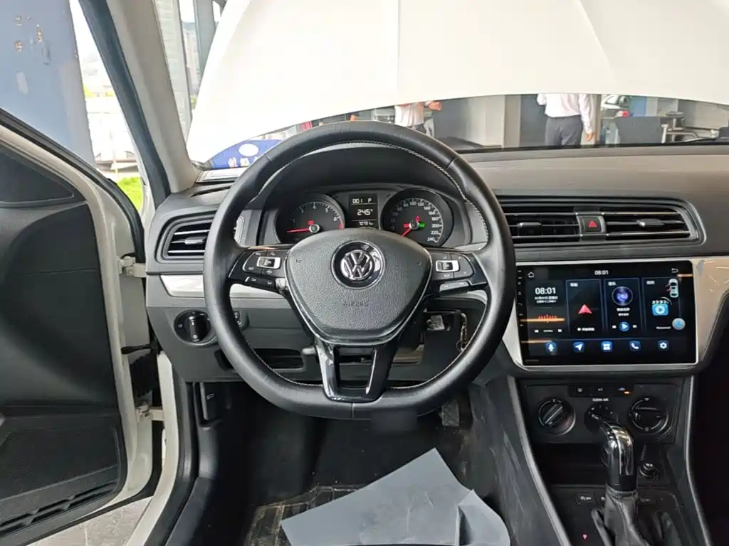 Volkswagen Lavida — миниатюра 11