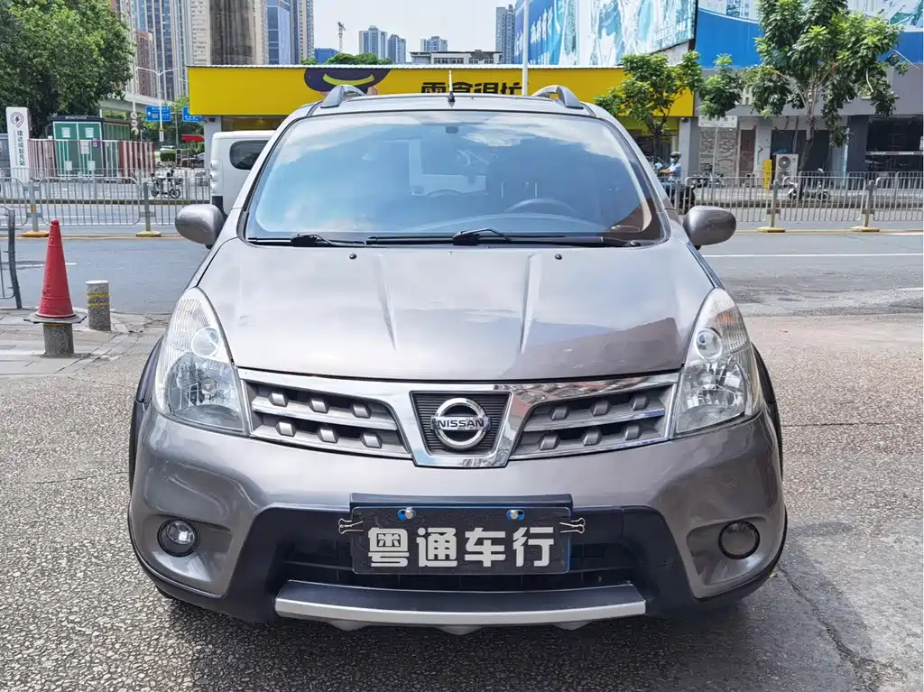 Nissan Livina — миниатюра 2