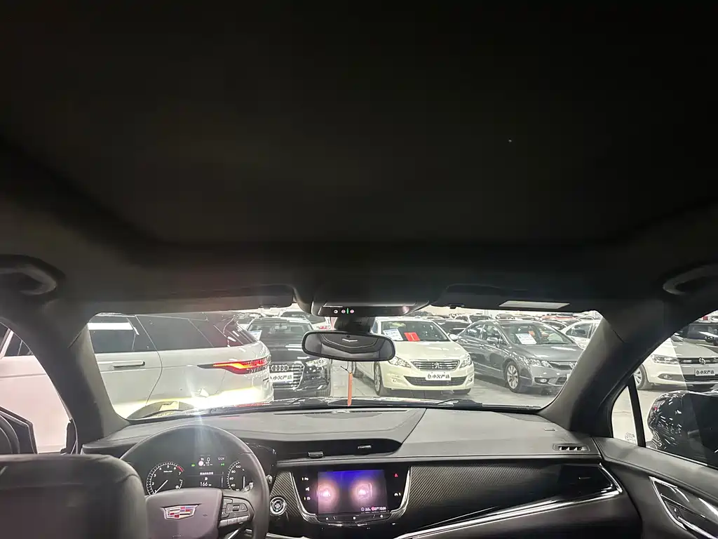 Cadillac XT6 — миниатюра 22