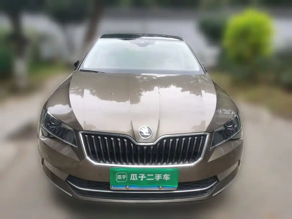 Skoda Superb — миниатюра 2
