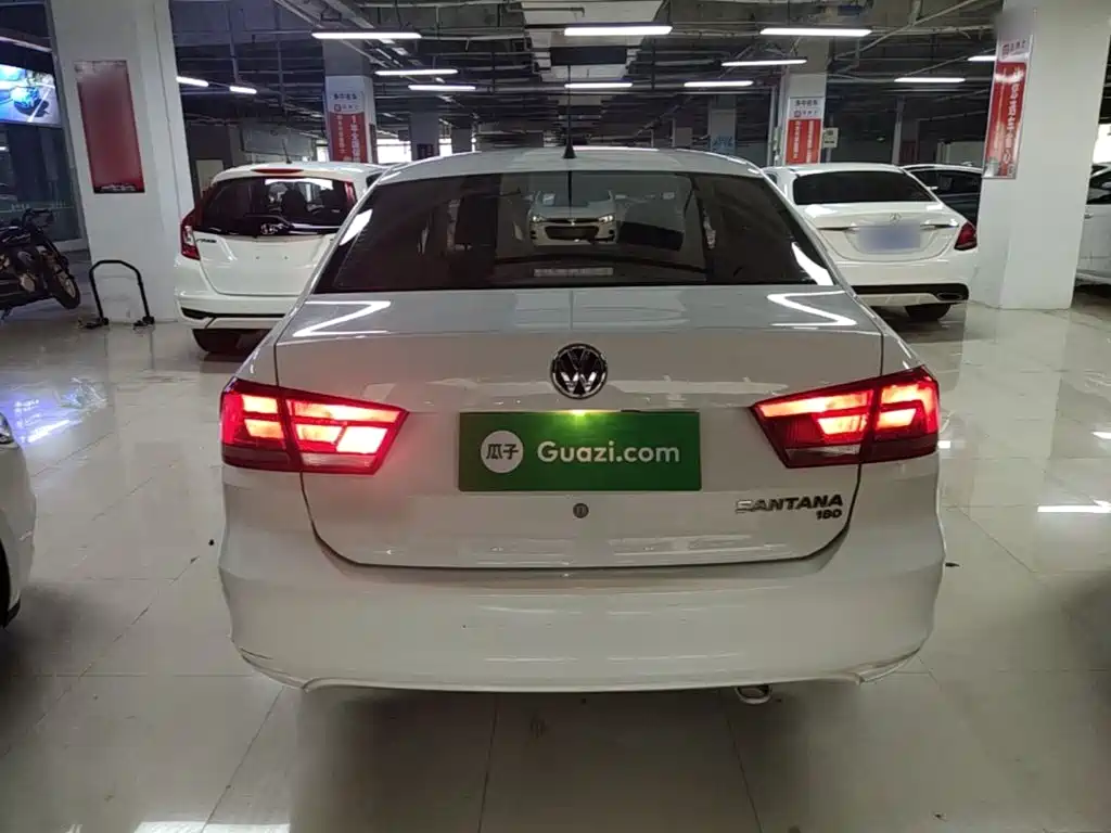 Volkswagen Santana — миниатюра 6