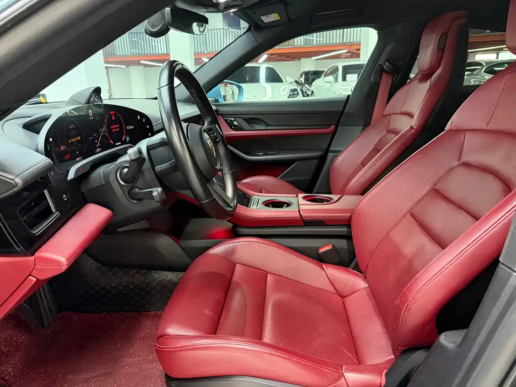 Porsche Taycan — миниатюра 8