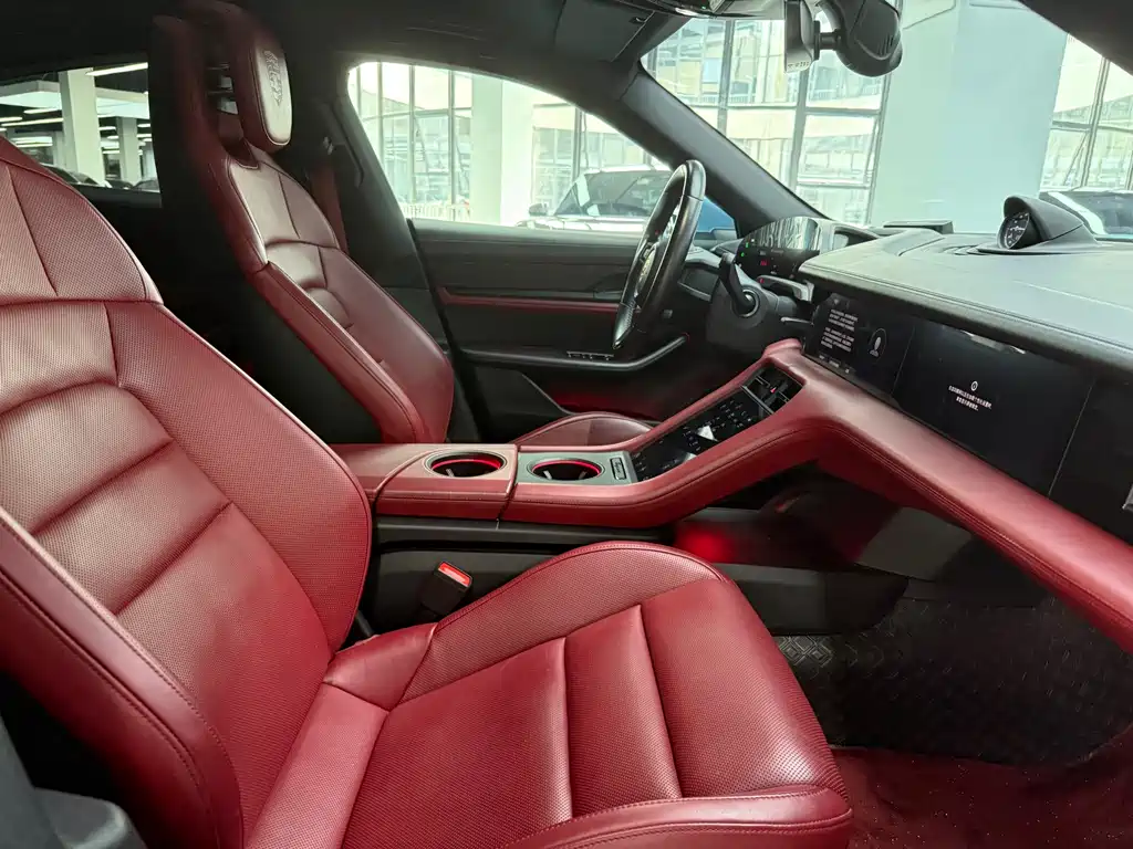 Porsche Taycan — миниатюра 20