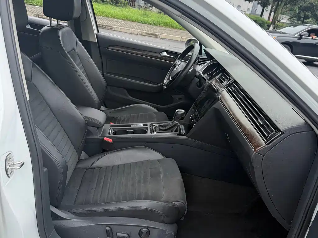 Volkswagen Magotan — миниатюра 13