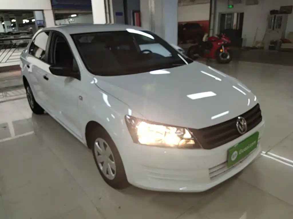 Volkswagen Santana — миниатюра 4