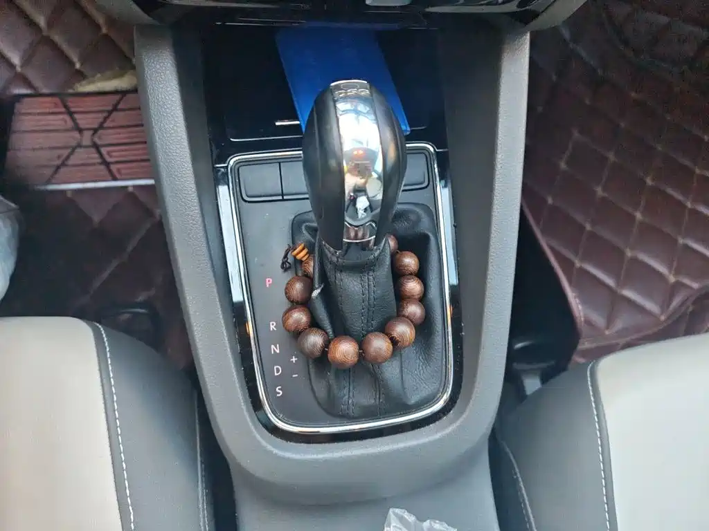 Volkswagen Sagitar — миниатюра 10