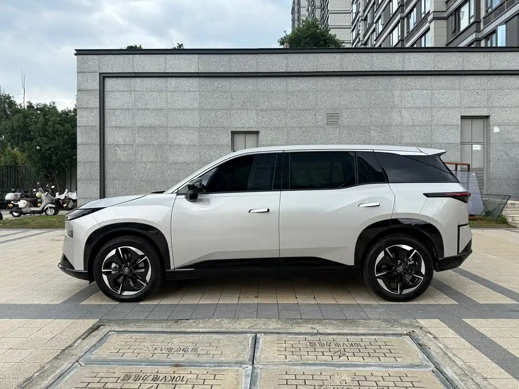 Toyota bZ3X — миниатюра 16