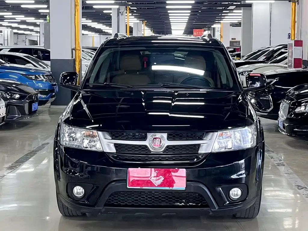 Fiat Freemont — миниатюра 2