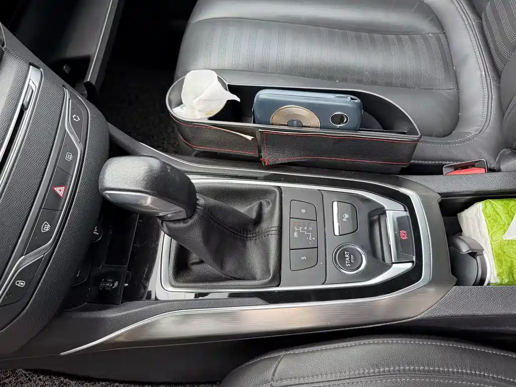 Peugeot 408 2014 1.6T AT