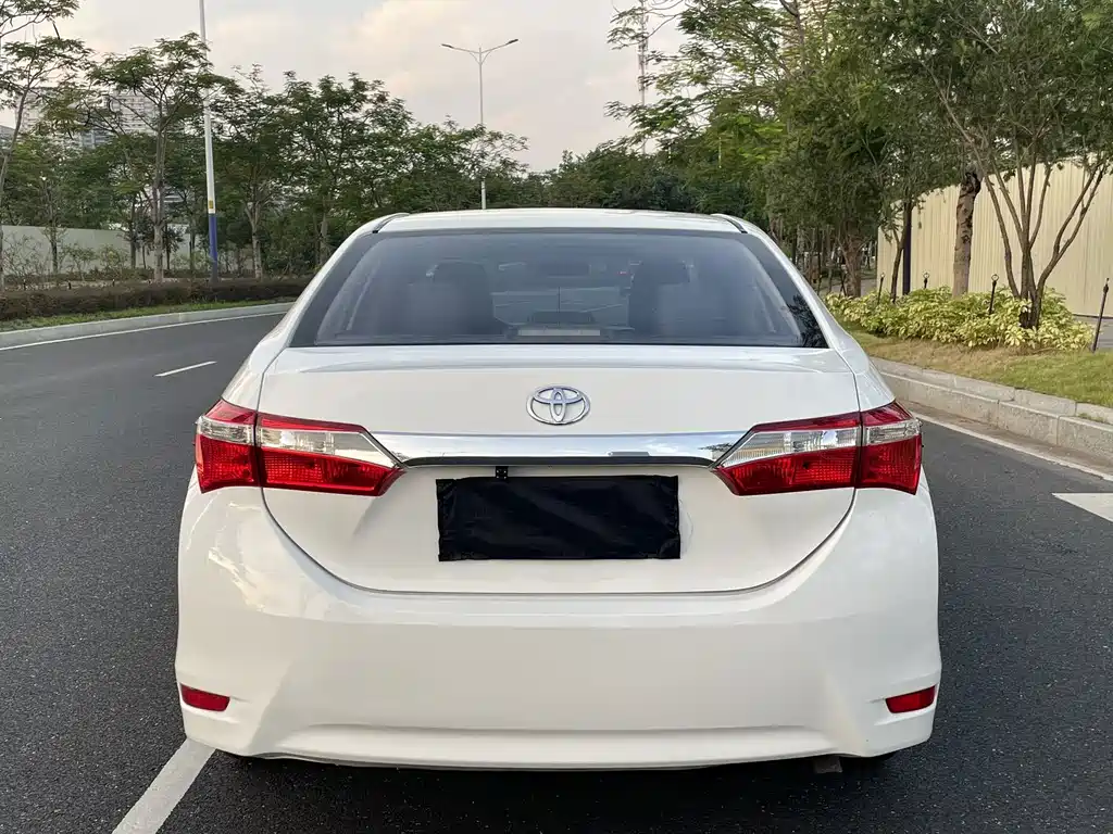 Toyota Corolla — миниатюра 8