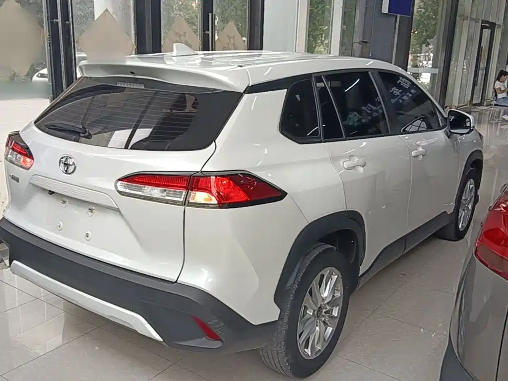 Toyota Corolla Cross — миниатюра 7