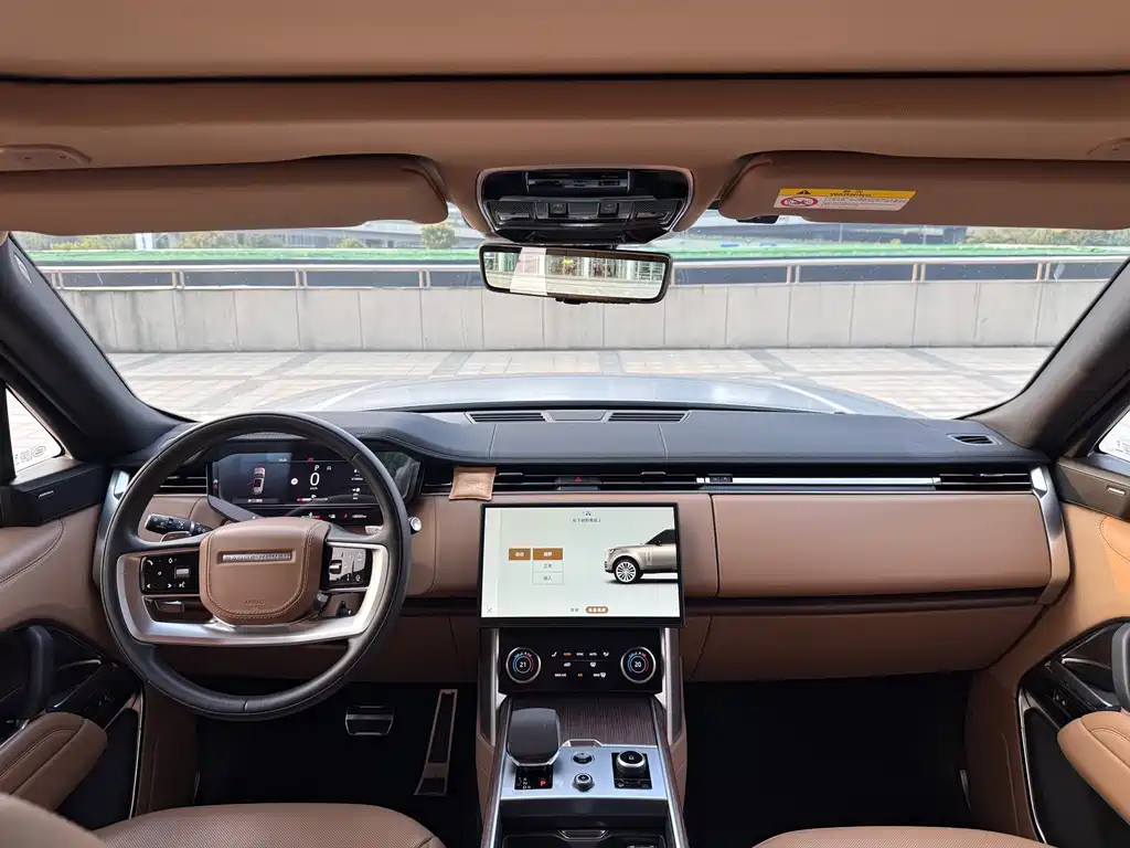 Land Rover Range Rover — миниатюра 8