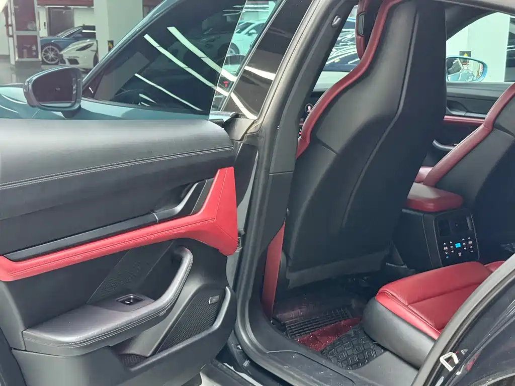 Porsche Taycan — миниатюра 14