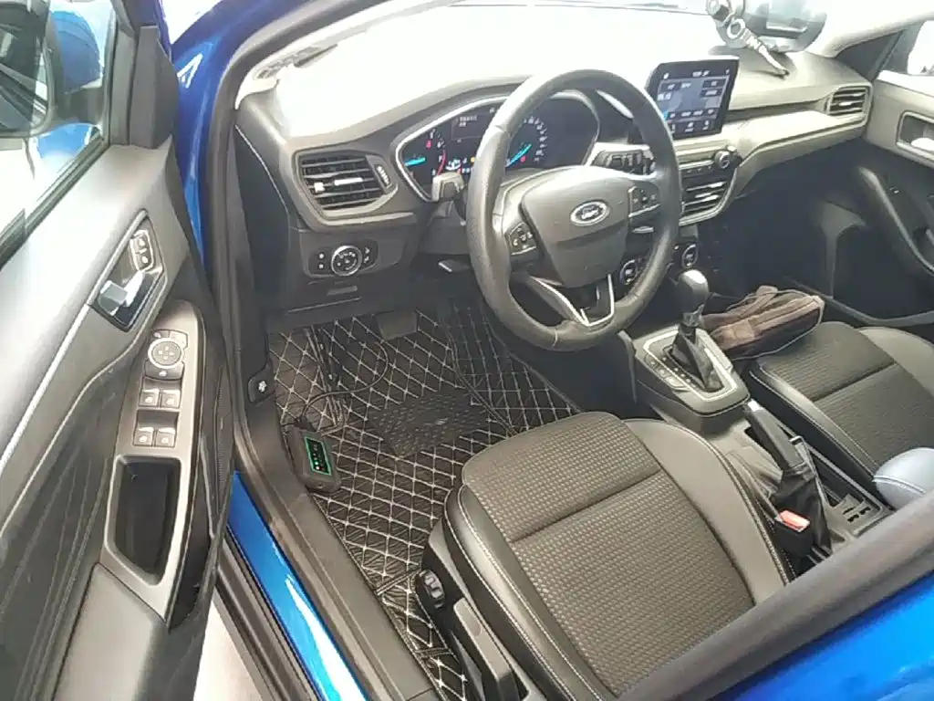 Ford Focus — миниатюра 16